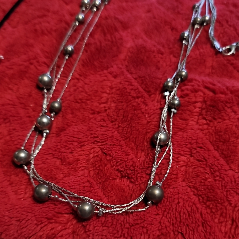Elegant Silver Coloured Beaded Necklace